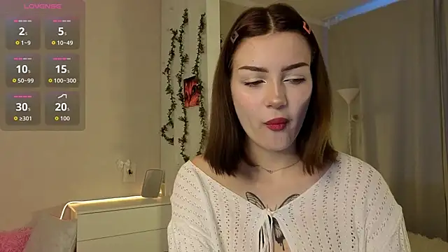 PurrrBerry online show from October 11, 5:41 am