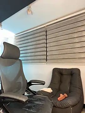 SkyThompson online show from November 10, 5:23 am