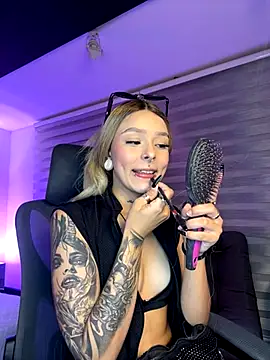 SkyThompson online show from November 15, 5:00 am