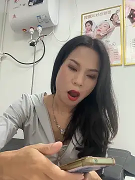 Snapshot of Baby-mmm chatting on October 7, 9:32 am Baby-mmm online show from October 7, 9:32 am