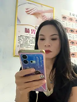 Snapshot of Baby-mmm chatting on October 20, 12:49 pm Baby-mmm online show from October 20, 12:49 pm