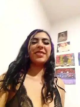 Snapshot of Veronicat04 chatting on November 16, 5:56 am Veronicat04 online show from November 16, 5:56 am