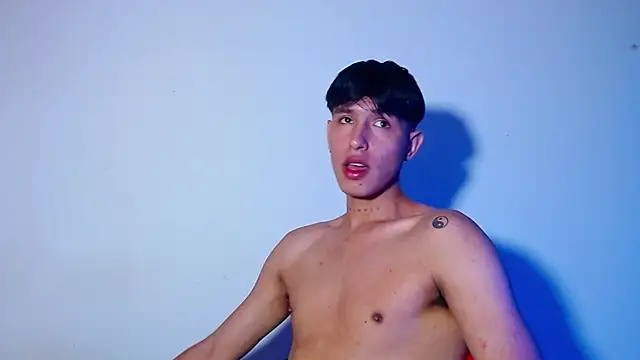 rowanbigboy23 online show from November 16, 9:08 pm