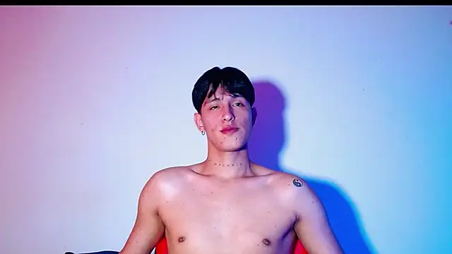 rowanbigboy23 online show from December 1, 4:41 pm