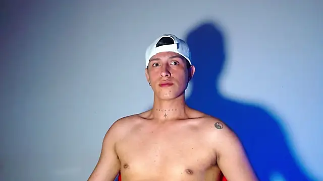 rowanbigboy23 online show from January 17, 12:26 am