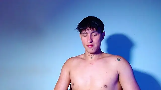 rowanbigboy23 online show from April 1, 12:24 am