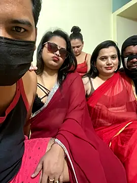 Snapshot of stargroup chatting on December 15, 12:55 pm stargroup online show from December 15, 12:55 pm