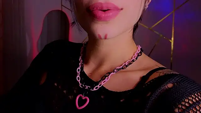 Hollyxx  online show from December 4, 2:10 am