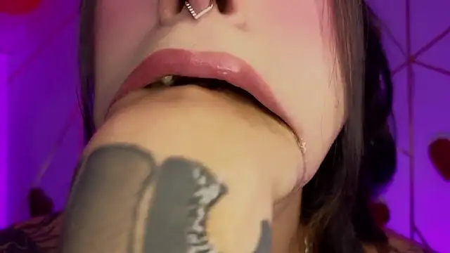 Hollyxx  online show from March 4, 3:31 pm