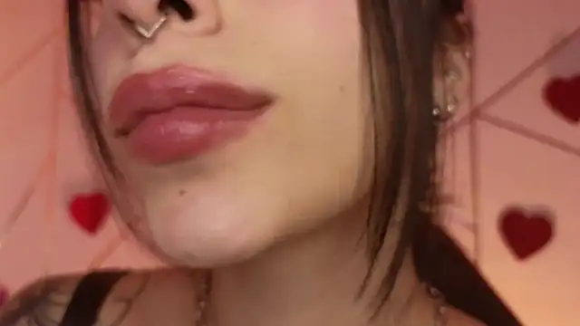 Hollyxx  online show from March 6, 11:55 pm