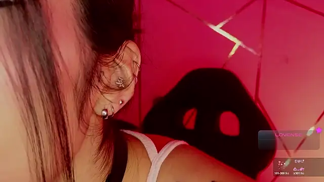 Hollyxx  online show from March 13, 4:28 am