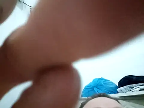 kelvinjesus34 online show from February 19, 12:40 am