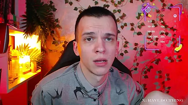 Snapshot of frozen_boy chatting on September 17, 3:36 pm frozen boy online show from September 17, 3:36 pm