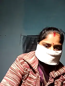 Sheema tyagi online show from November 28, 10:32 pm