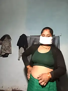 Sheema tyagi online show from December 3, 3:33 pm