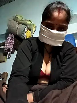 Sheema tyagi online show from November 16, 8:35 pm