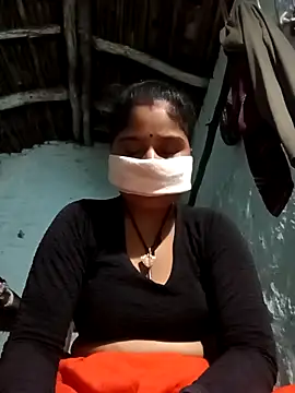 Sheema tyagi online show from November 4, 10:24 pm