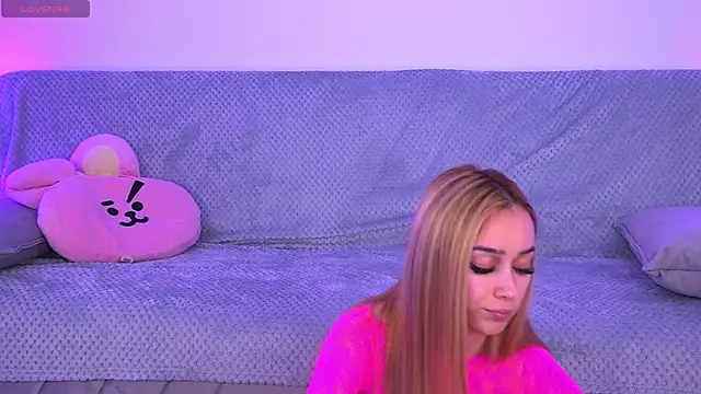 AmyKent  online show from April 15, 2:54 pm