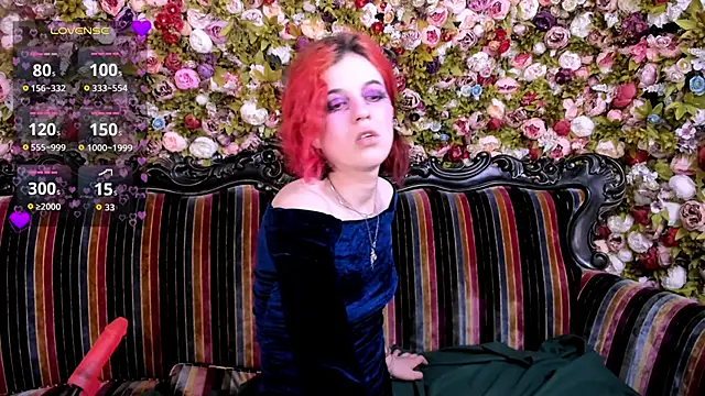 Snapshot of NoelleGothicShadow chatting on December 14, 10:59 pm NoelleGothicShadow online show from December 14, 10:59 pm