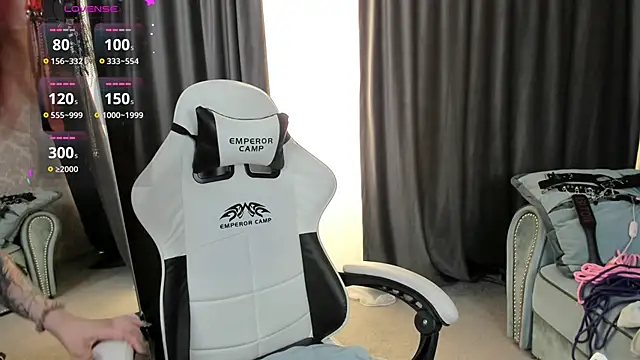 NoelleGothicShadow online show from October 17, 10:11 pm