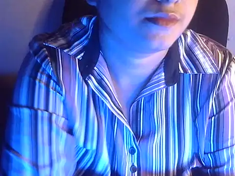 Snapshot of Aanya_Hazel chatting on September 20, 3:06 pm Aanya Hazel online show from September 20, 3:06 pm
