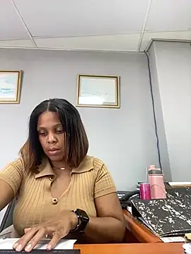 031bubbles online show from March 27, 8:26 am