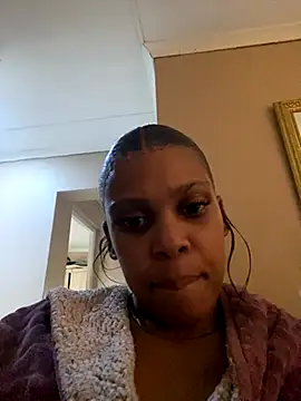 Snapshot of 031bubbles chatting on October 2, 11:35 am 031bubbles online show from October 2, 11:35 am