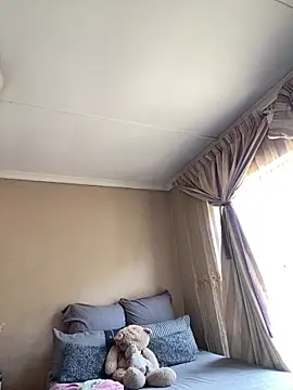 031bubbles online show from February 22, 11:12 am