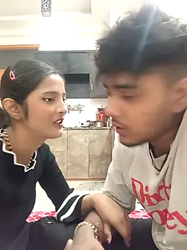 romantic couple1 online show from February 12, 12:32 am