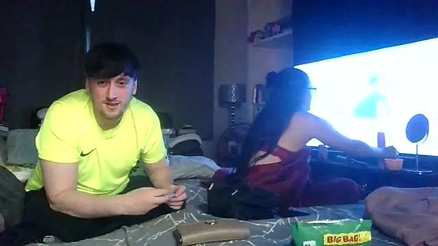 scottishcouple2002 online show from October 10, 4:41 pm