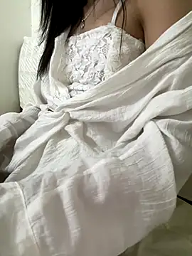 tran my online show from October 3, 3:46 pm