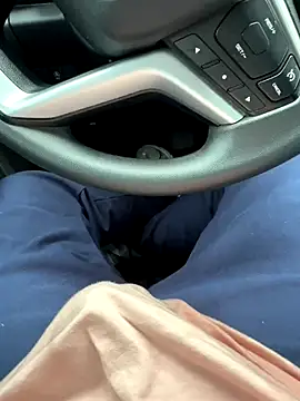 Snapshot of camboys_poyraz chatting on October 7, 11:44 am camboys poyraz online show from October 7, 11:44 am