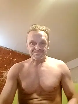 Snapshot of Kuba_Gd chatting on November 29, 10:48 am Kuba Gd online show from November 29, 10:48 am