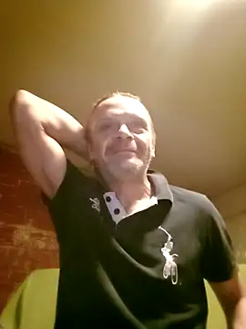 Snapshot of Kuba_Gd chatting on November 30, 2:23 am Kuba Gd online show from November 30, 2:23 am