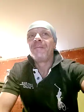 Snapshot of Kuba_Gd chatting on October 8, 6:08 pm Kuba Gd online show from October 8, 6:08 pm