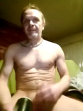 Snapshot of Kuba_Gd chatting on December 4, 10:20 pm Kuba Gd online show from December 4, 10:20 pm