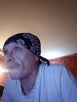 Snapshot of Kuba_Gd chatting on October 30, 4:00 am Kuba Gd online show from October 30, 4:00 am