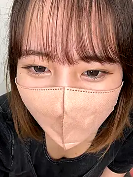 CocoaMilk18 online show from September 12, 2:39 pm