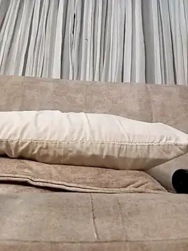 Marian Zeller online show from November 2, 4:28 am