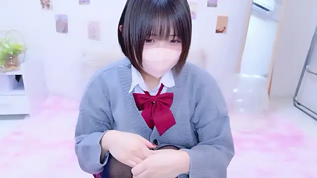 Snapshot of Hinata_Sun chatting on December 3, 1:32 pm Hinata Sun online show from December 3, 1:32 pm