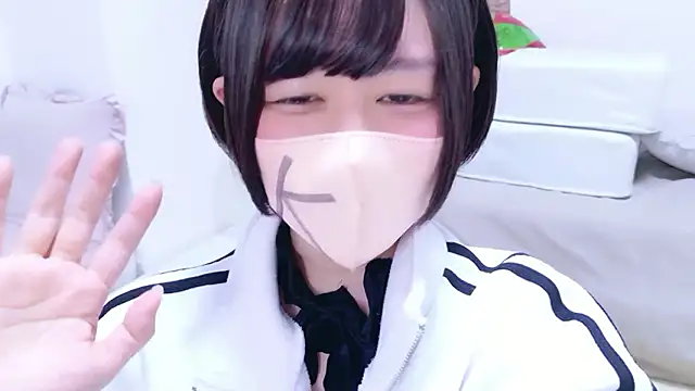 Hinata Sun online show from May 7, 9:45 am