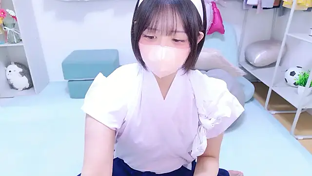 Snapshot of Hinata_Sun chatting on July 18, 2:58 pm Hinata Sun online show from July 18, 2:58 pm