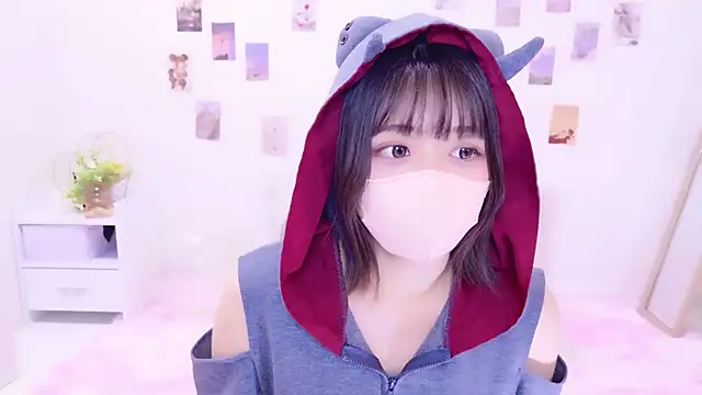 Snapshot of Hinata_Sun chatting on November 25, 4:29 pm Hinata Sun online show from November 25, 4:29 pm