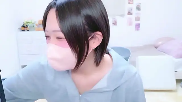 Hinata Sun online show from March 26, 9:24 pm