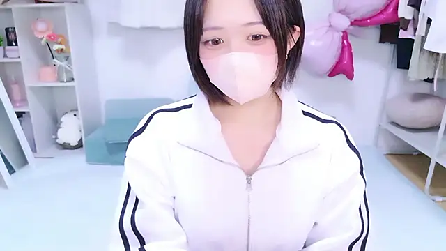 Hinata Sun online show from April 11, 9:51 pm