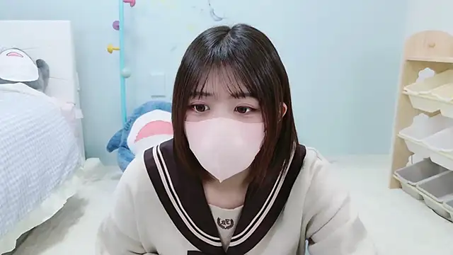 Snapshot of Hinata_Sun chatting on November 9, 10:41 am Hinata Sun online show from November 9, 10:41 am