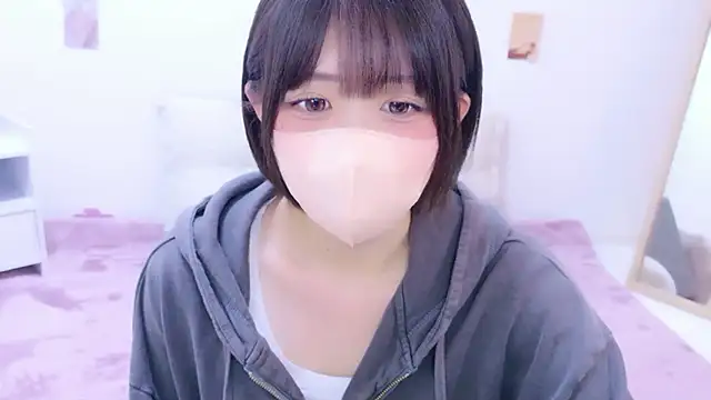 Hinata Sun online show from May 26, 11:30 am