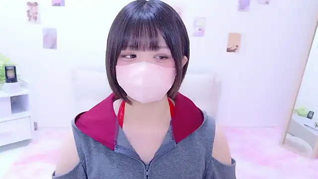 Hinata Sun online show from March 20, 11:11 am