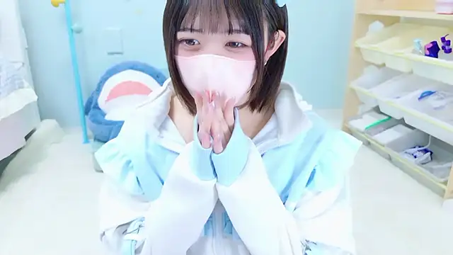 Snapshot of Hinata_Sun chatting on November 17, 3:49 pm Hinata Sun online show from November 17, 3:49 pm