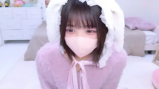 Snapshot of Hinata_Sun chatting on November 27, 10:05 am Hinata Sun online show from November 27, 10:05 am